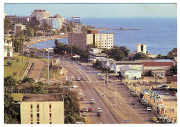 Libreville (Gabon) - Le Boulevard De L'Indépendance Et L'Hôtel Dowe - Gabon