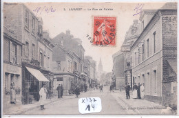 LIVAROT- LA RUE DE LA FALAISE - Livarot