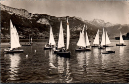 N°120720 -cpsm Annecy -voiliers Sur Le Lac- - Voile