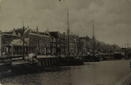 Hellevoetsluis (ZH)  Westkade 1903 Punaisegaatje - Ronde Hoeken - Autres & Non Classés