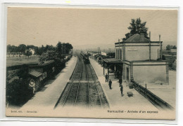 78 VERNOUILLET Arrivée D'un Express  Le Train Arrive En Gare Des Voyageurs 1910   D15 2022 - Vernouillet