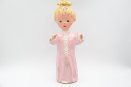PIEPER POUET SQUEAKY: UNKNOWN KID GIRL - L=19 - Rubber - Vinyl -1950's - I Puffi