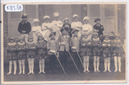 AUXERRE- CARTE-PHOTO- FETE SCOLAIRE- NON DATEE - Auxerre