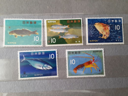 1966	Japan	Fishes (F76) - Unused Stamps
