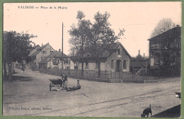 CPA Vue Peu Courante - TERRITOIRE DE BELFORT - VALDOIE - PLACE DE LA MAIRIE - Animation - Valdoie