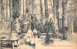 Meudon         92           Forêt.  Fontaine Sainte Marie. Belle Animation.Marchande De Gâteaux  ??  (voir Scan) - Meudon