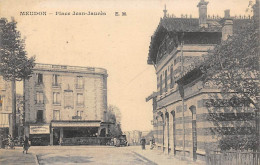 Meudon         92          Place Jean-Jaurès  Hôtel.  (voir Scan) - Meudon