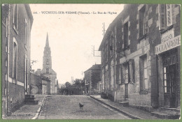 CPA  Vue Peu Courante - VIENNE - VOUNEUIL SUR VIENNE - LA RUE DE L'ÉGLISE - Petite Animation Et Boulangerie - Vouneuil Sur Vienne