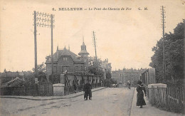 Delcampe - Meudon         92         Bellevue. Le Pont Du Chemin De Fer       N°8     (voir Scan) - Meudon