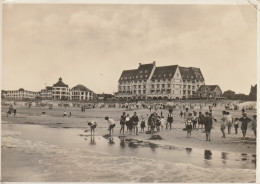 4888190Noordwijk, Badplaats. 14,5 X 10,5. (FOTOKAART MET ZILVERGLANS) (Rechtsboven 2 Vouwen)  - Noordwijk (aan Zee)