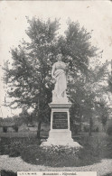 4905 275 Nijverdal, Monument. (Kleine Vouwen In De Hoeken)  - Nijverdal