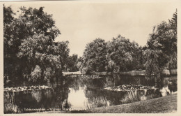 4905 314 Leeuwarden, Vijver Rengerspark.   - Leeuwarden