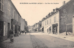 CPA 03 BUXIERES LES MINES / LA RUE DU SEPTIER / Cliché Rare - Sonstige & Ohne Zuordnung