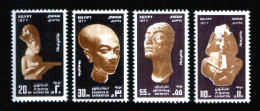 EGYPT / 1977 / POST DAY / KING AKHNATON & HIS WIFE NEFERTITI & THEIR DAUGHTER  / MNH / VF - Unused Stamps