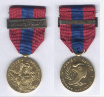 Médaille De La Défense Nationale Echelon Bronze - Bâtiments De Combat - Frankreich