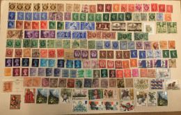 LOT DE 179 TIMBRES OBLITERES KINGS AND QUEENS OF GREAT BRITAIN + REINE VICTORIA+ DIVERS - Sammlungen