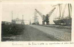 291223A - CARTE PHOTO BELGIQUE - ZEEBRUGGE ZEEBRUGES Les Fours à Coke En Reconstructions Et Voiliers Boches Usine - Zeebrugge