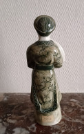 Statue Femme Asiatique En Robe Longue De Couleur Verte - Art Asiatique