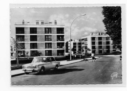 Saint Brice Sous Foret  Le Village. Edit André Leconte.  Postée 1971 Automobile. Simca  1200 - Saint-Brice-sous-Forêt