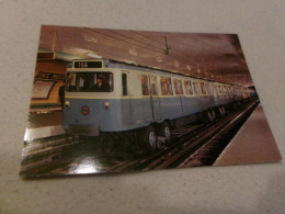 METROPOLITAIN DE PARIS ...RAME SUR PNEUMATIQUE MP 59...1963 - Metro