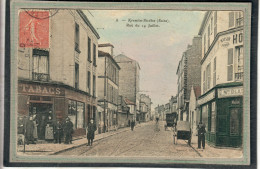 CPA - KREMLIN-BICÊTRE (94) - Aspect Du Tabacs De La Rue Du 14 Juillet En 1907 - Carte Colorisée - Kremlin Bicetre