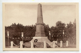 52 FAYL BILLOT Le Monument Aux Morts  Guerre 1914-1918 Calicots  Et Etendards    D06  2023 - Fayl-Billot