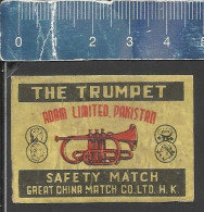 THE TRUMPET - OLD EXPORT (PAKISTAN) MATCHBOX LABEL MADE GREAT CHINA MATCH C° HONGKONG - Boites D'allumettes - Etiquettes