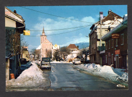 BOEGE (74 H-Savoie)Centre Du Village En Hiver ( En 1876) Hôtel-Restaurant De Savoie -Voitures: Renault 12, 204, Traction - Boëge