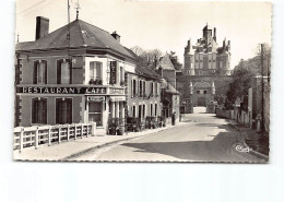 Montmort. Marne - Hotel De Cheval Blanc  Route Nationale Edit Cim  Café Restaurant Chateau - CPSM  - Montmort Lucy