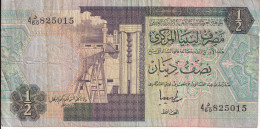 BILLETE DE LIBIA DE 1/2 DINAR DEL AÑO 1991  (BANKNOTE) - Libyen