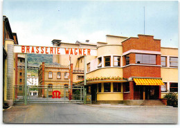 Mutzig. Brasserie Wagner. Entrée Principale De La Brasserie Avec Le Nid De Cigognes - Mutzig