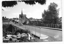 La Chapelle Basse Mer. Le Pont Et L'Eglise.   Postée 1969 . Voitures Automobiles Citroen 2CV  Edit Artaud  - La Chapelle Basse-Mer