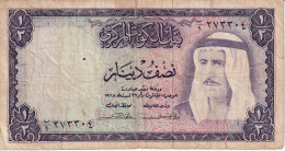 BILLETE DE KUWAIT DE 1/2 DINAR  DEL AÑO 1968 (BANKNOTE) RARO - Koweït