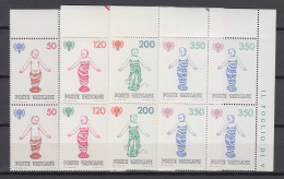 Vaticano Nuovi:  N. 667-70  In  Quartina - Unused Stamps