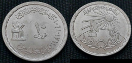 EGYPT - Rare10 Qirsh (Scientists' Day) 1401 (1981) Commemorative Coin - KM 520 - Egypte