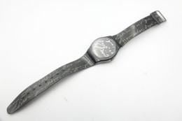 Watches : SWATCH - White Writing - Nr. : GB165 - Original  - Working Condition - 1995 - Running - OK Condition - Moderne Uhren