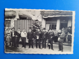 Carte Photo Saint Jean De Royans , Attelage Devant Un Restaurant 41 Rue Jean Jaures , Cavalcade , Rare - Autres & Non Classés