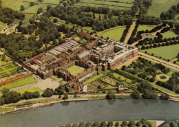 CARTOLINA  LONDON,INGHILTERRA,REGNO UNITO-AERIAL VIEW OF HAMPTON COURT-NON VIAGGIATA - Hampton Court