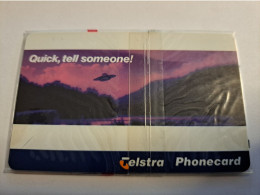 AUSTRALIA TELSTRA CHIP CARD  $ 5 ,- UFO -   MINT IN WRAPPER         ** 16066** - Australie