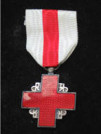 SUPERBE Décoration Médaille - CROIX ROUGE **** EN ACHAT IMMEDIAT **** - France