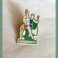 Pin's ISSOLDUNOISE - GYMNASTIQUE Issoudun - Ginnastica