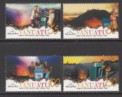 2005 Vanuatu Volcano Post  Complete Set Of 4 MNH - Vanuatu (1980-...)