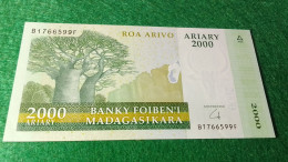 MADAGASKARA- 2007-       2000   ARIARIY     UNC - Madagaskar