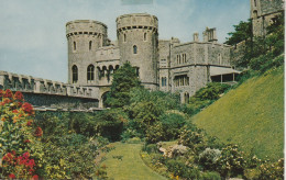 Norman Gate And Round Tower Garden, Windsor Castle - Windsor Castle