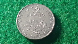 FRANSA- 1965      1/2     FRANC      XF - 5 Centimes