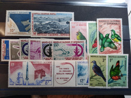 NOUVELLE CALEDONIE - ANNEE COMPLETE 1966 AVEC POSTE AERIENNE * - Ungebraucht