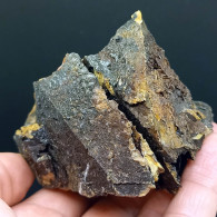 #W31 - Insolito EPIDOTO Con SIDERITE Cristalli (Brosso Mine, Piemonte, Italia) - Minéraux