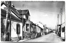 LA MONTAGNE - Rue De La République - La Montagne