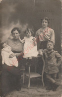 Carte Photo Bergen Op Zoom - Pays-Bas - 28/06/1915 - Mme Jos. Claes - Photographe J. Vanden Camp - Famille - Bergen Op Zoom