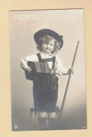 XB1138 JEUNE FILLE, ENFANT, GIRL FAMOUS CHILDMODEL CANDICE ASHTON IN TIROLER CLOTHES - Ritratti